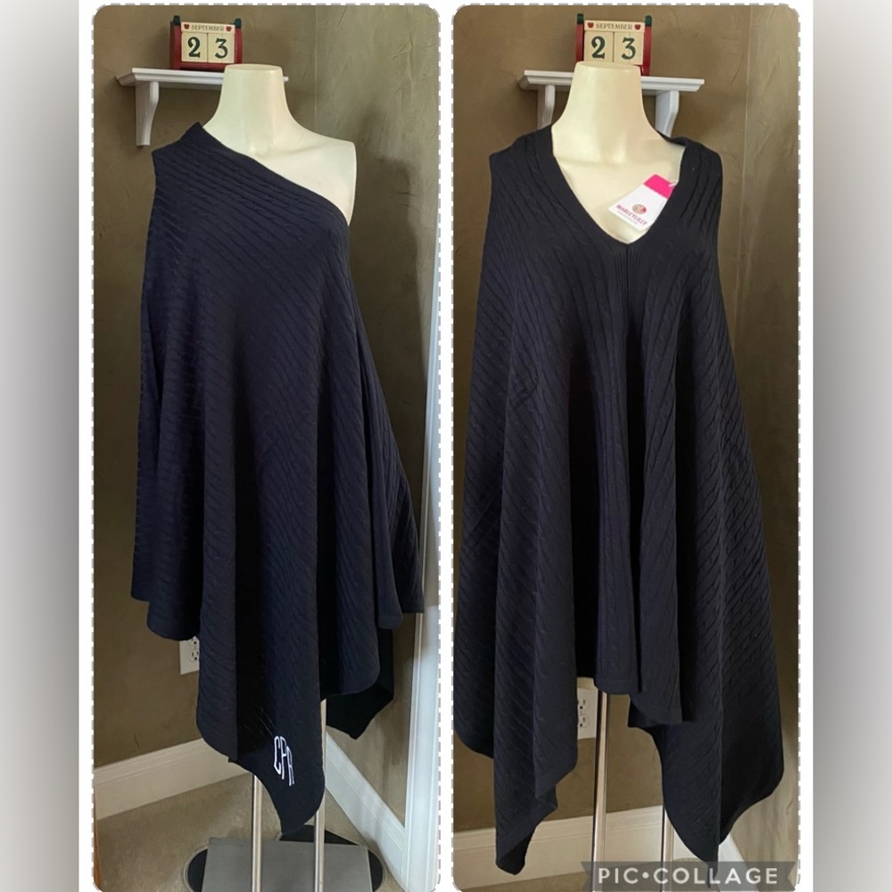 Marleylilly CPA Poncho/ Shrug size Plus Black Cable Knit